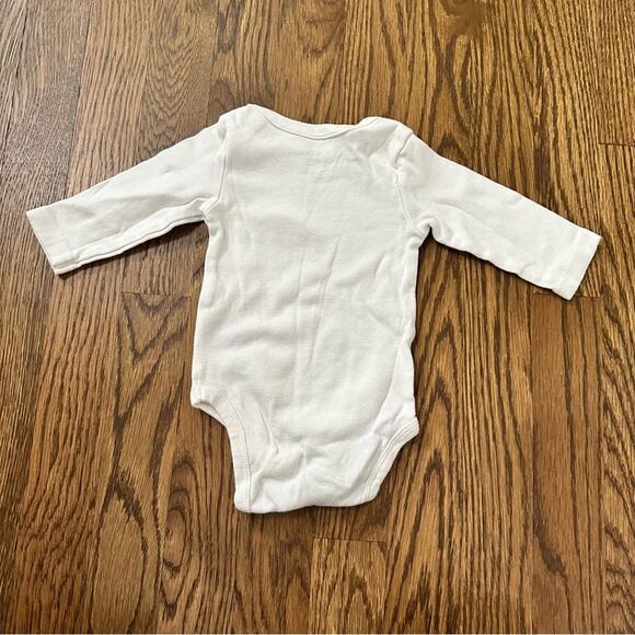 Rae Dunn Christmas onesie bundle, size 3-6 months (5 pieces) - Picture 5 of 11